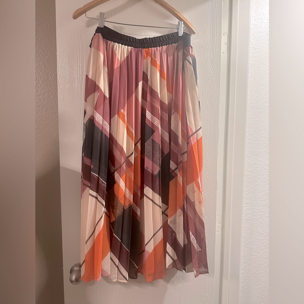 DR 2 Chiffon geometric pleated maxi skirt in rich earth tones size XL